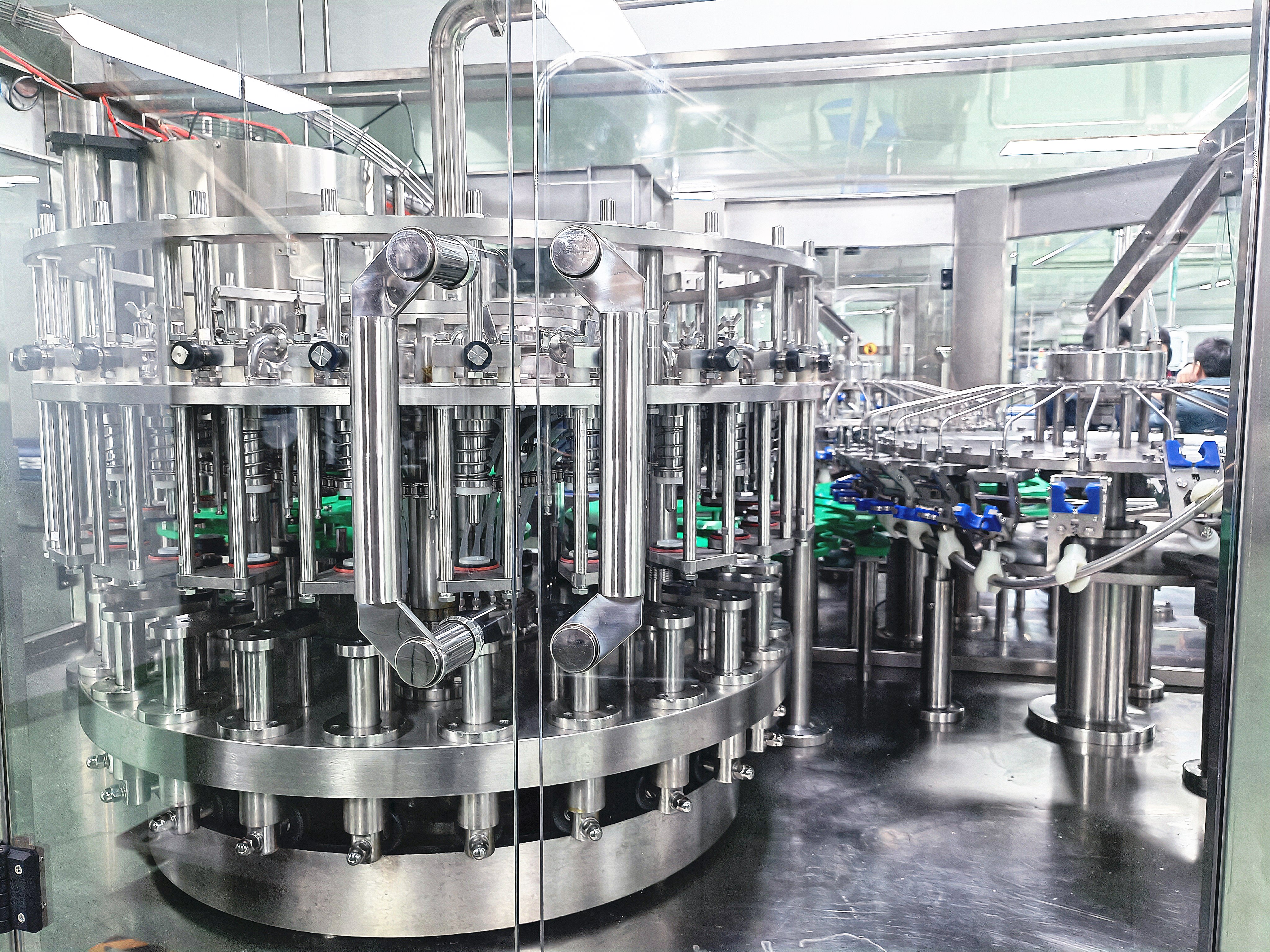 M&aacute;y trộn nước c&oacute; ga