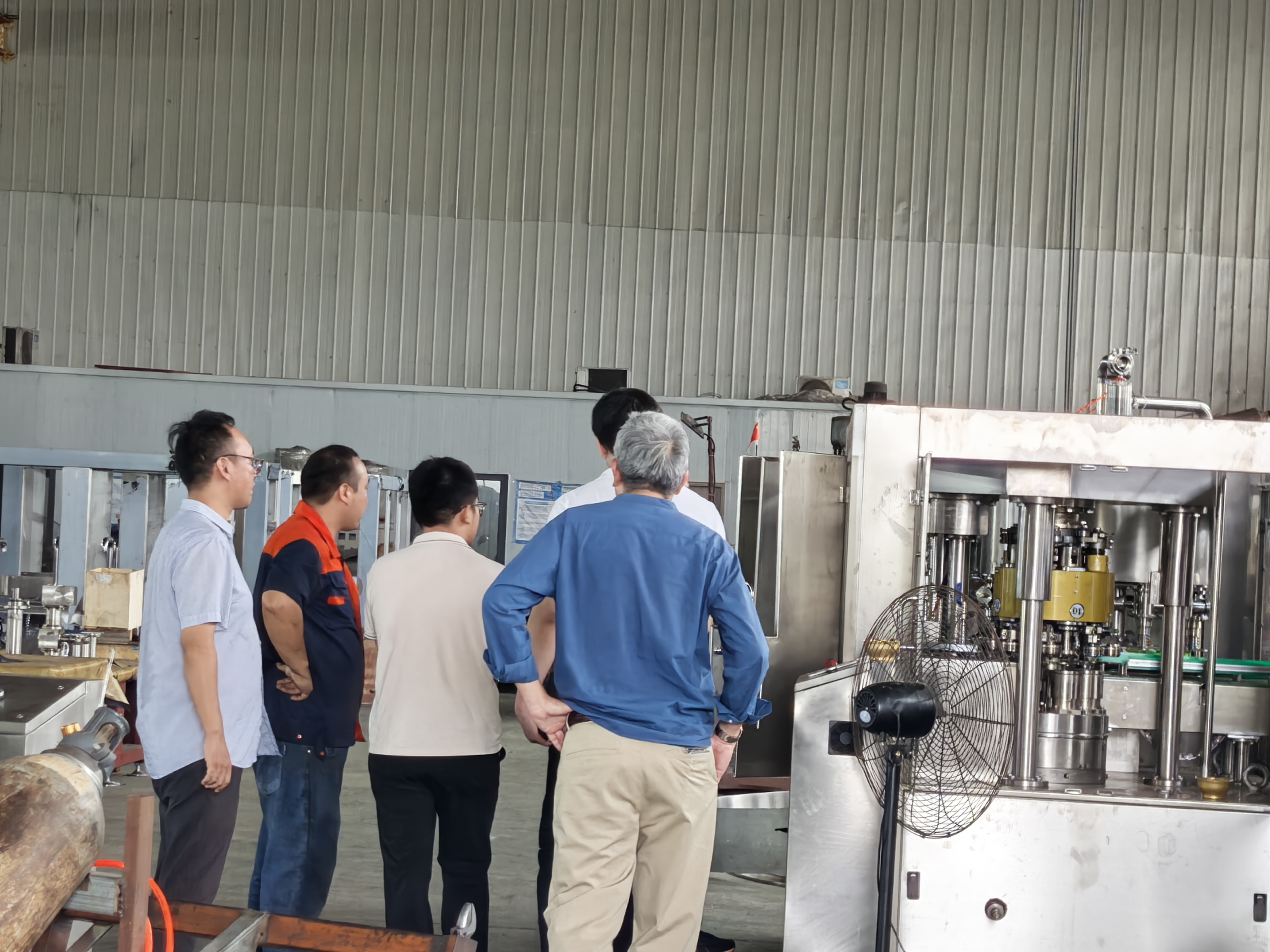 Thúc đẩy thành công của khách hàng thông qua sự đổi mới và hỗ trợ sau bán hàng toàn diện